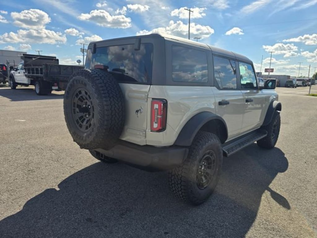New 2026 Ford Bronco Outer Banks SUV