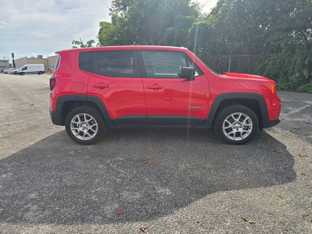 Used 2023 Jeep Renegade Latitude SUV