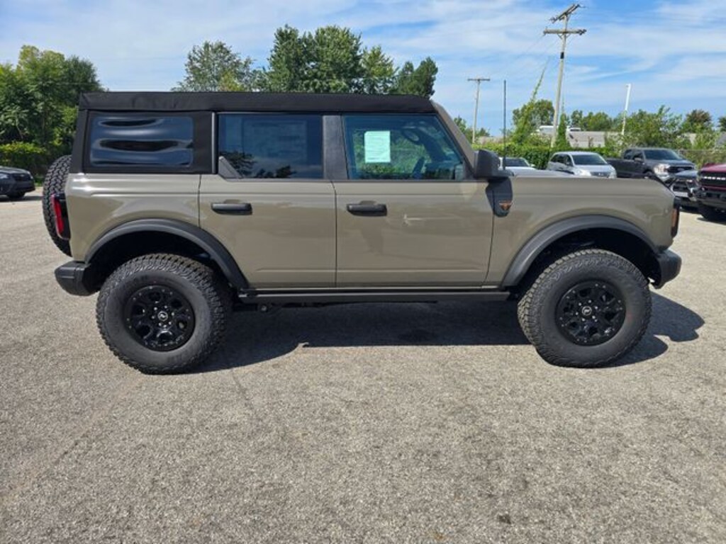 New 2026 Ford Bronco Badlands SUV