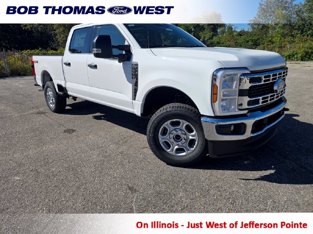 2027 Ford F-350 XLT Truck