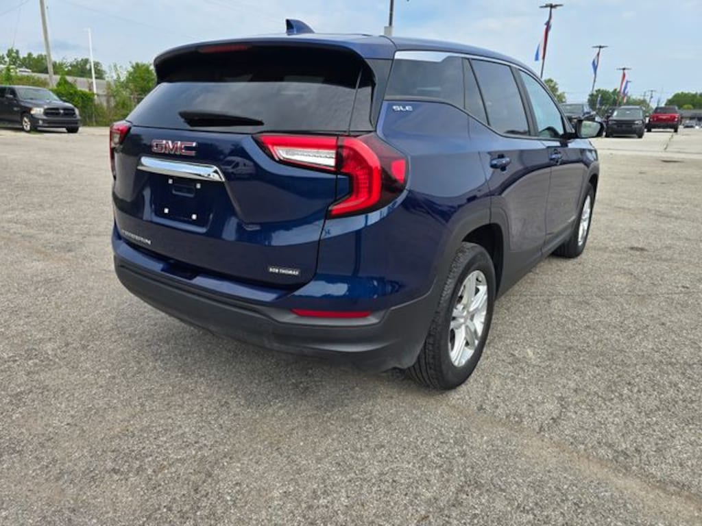 Used 2023 GMC Terrain SLE SUV