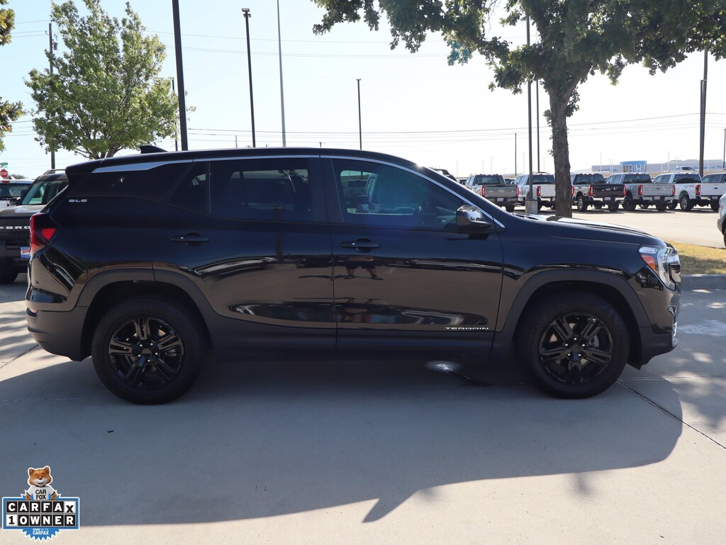 Used 2024 GMC Terrain SLE SUV