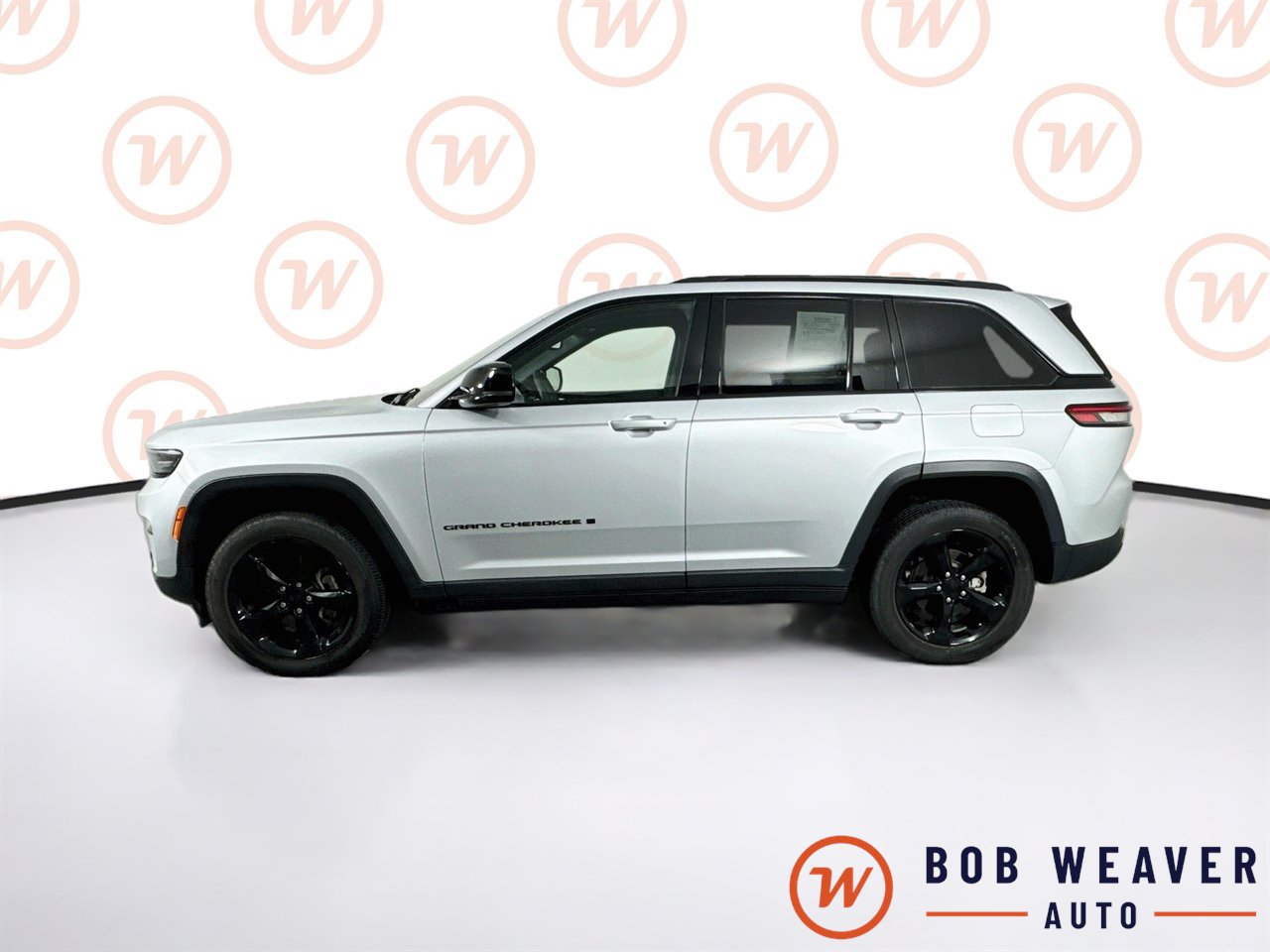 Used 2023 Jeep Grand Cherokee Altitude