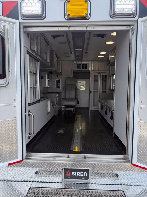 2026 Ford E-Series Cutaway Base - Photo 10