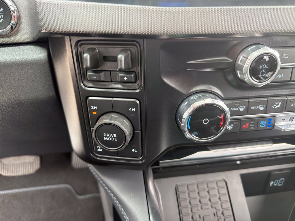 2026 Ford F-250 Super Duty Platinum - Photo 17