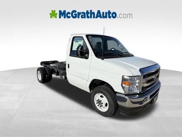 2026 Ford E-Series Cutaway Base - Photo 9