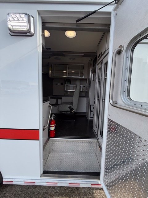 2026 Ford E-Series Cutaway Base - Photo 14