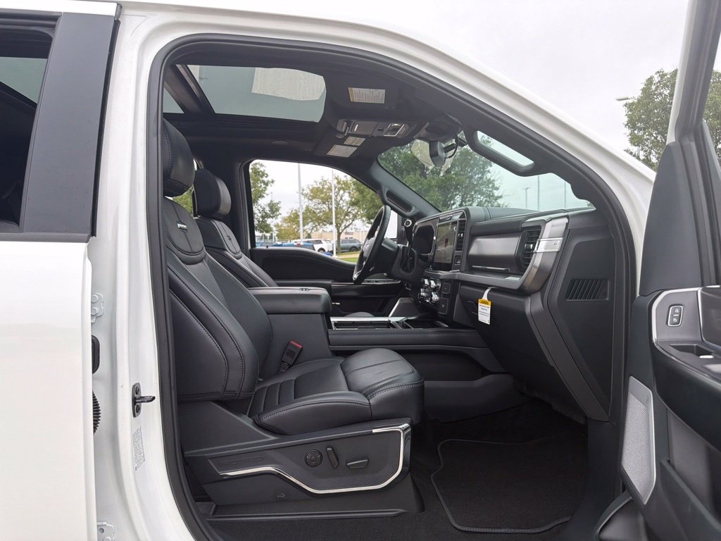 2026 Ford F-250 Super Duty Platinum - Photo 29