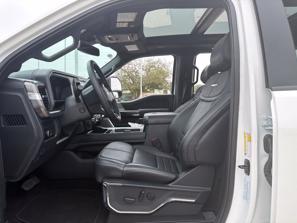 2026 Ford F-250 Super Duty Platinum - Photo 25