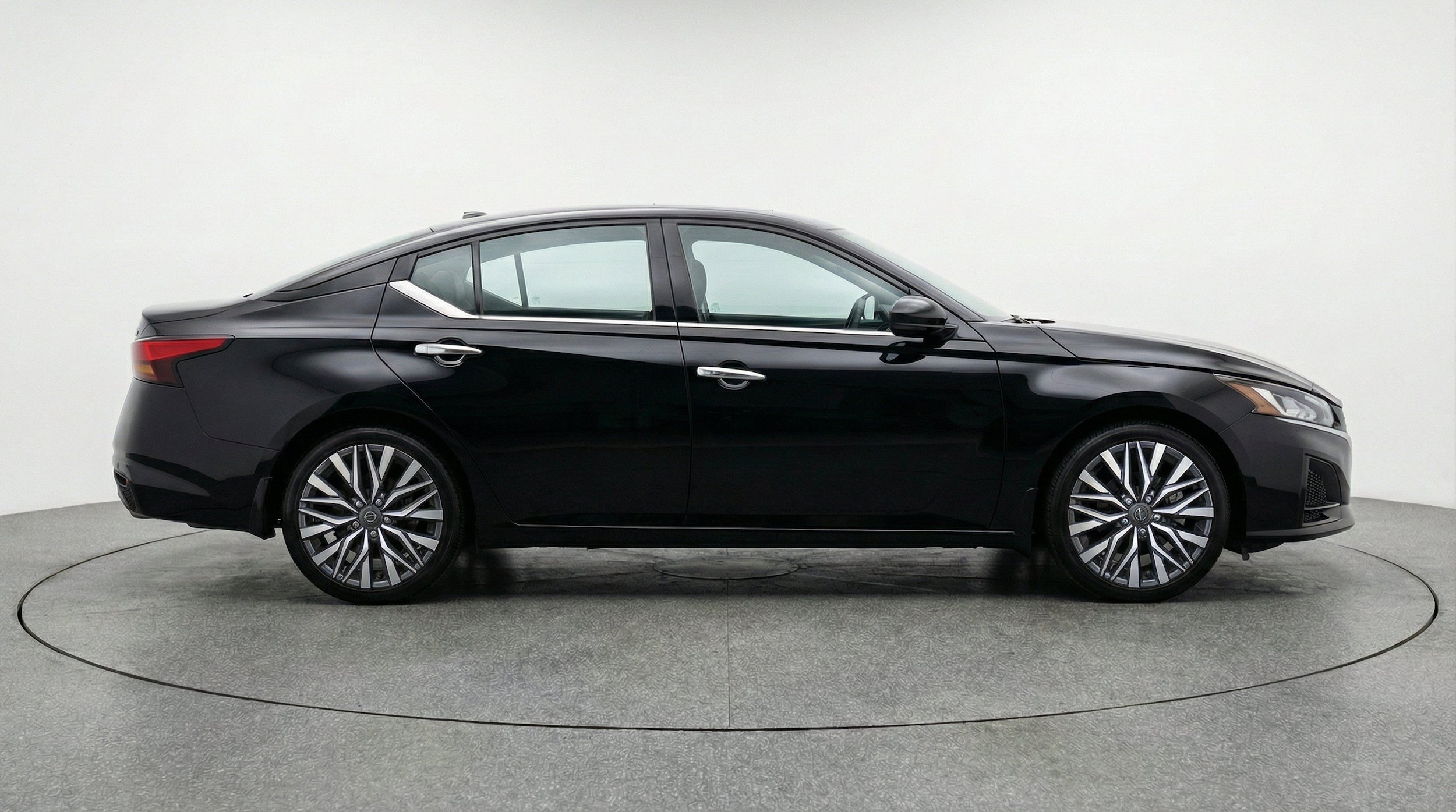 Thumbnail: 2025 Nissan Altima - 11
