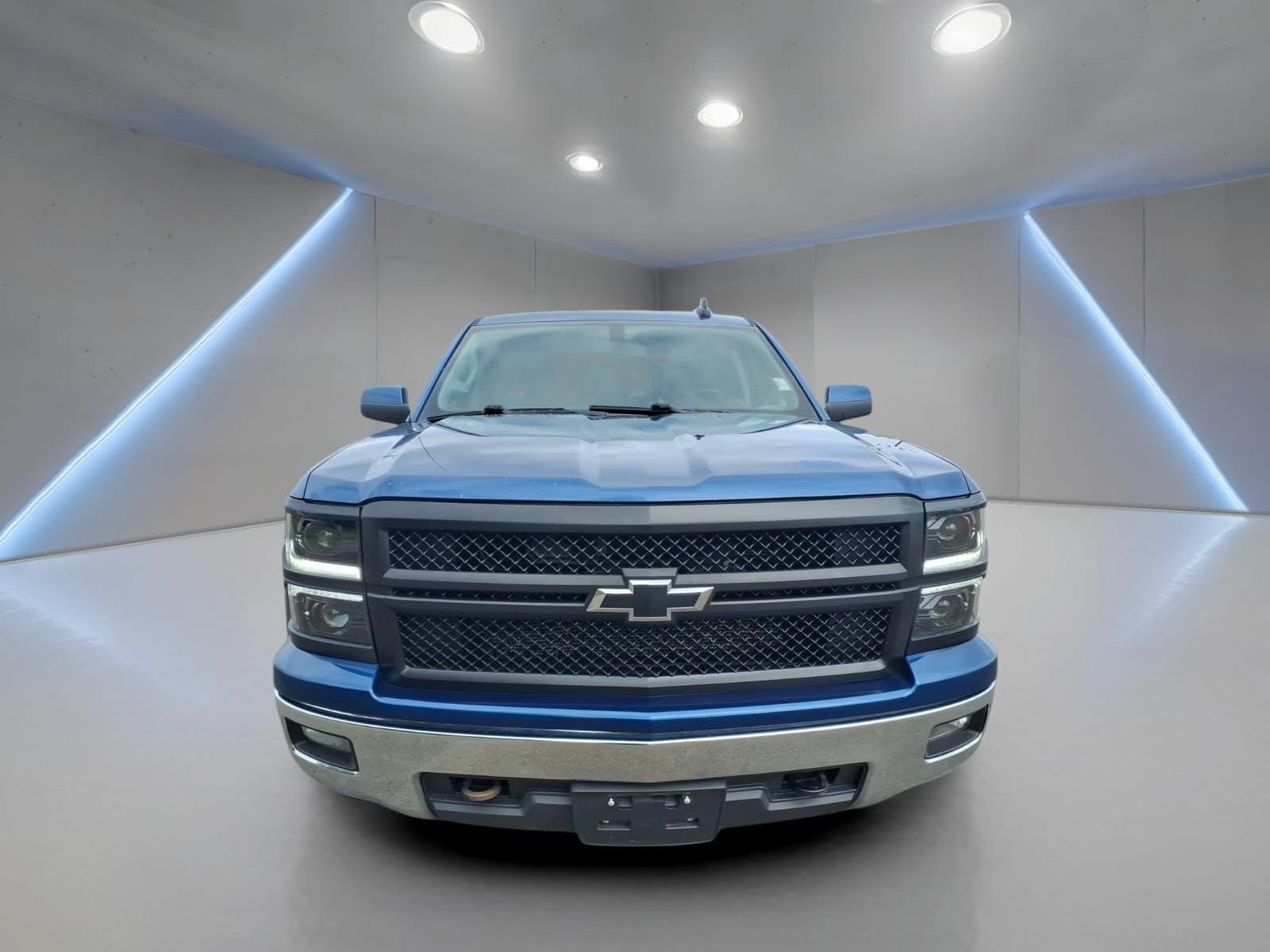 Used 2015 Chevrolet Silverado 1500 LT with VIN 3GCUKREH0FG493147 for sale in Freeport, IL
