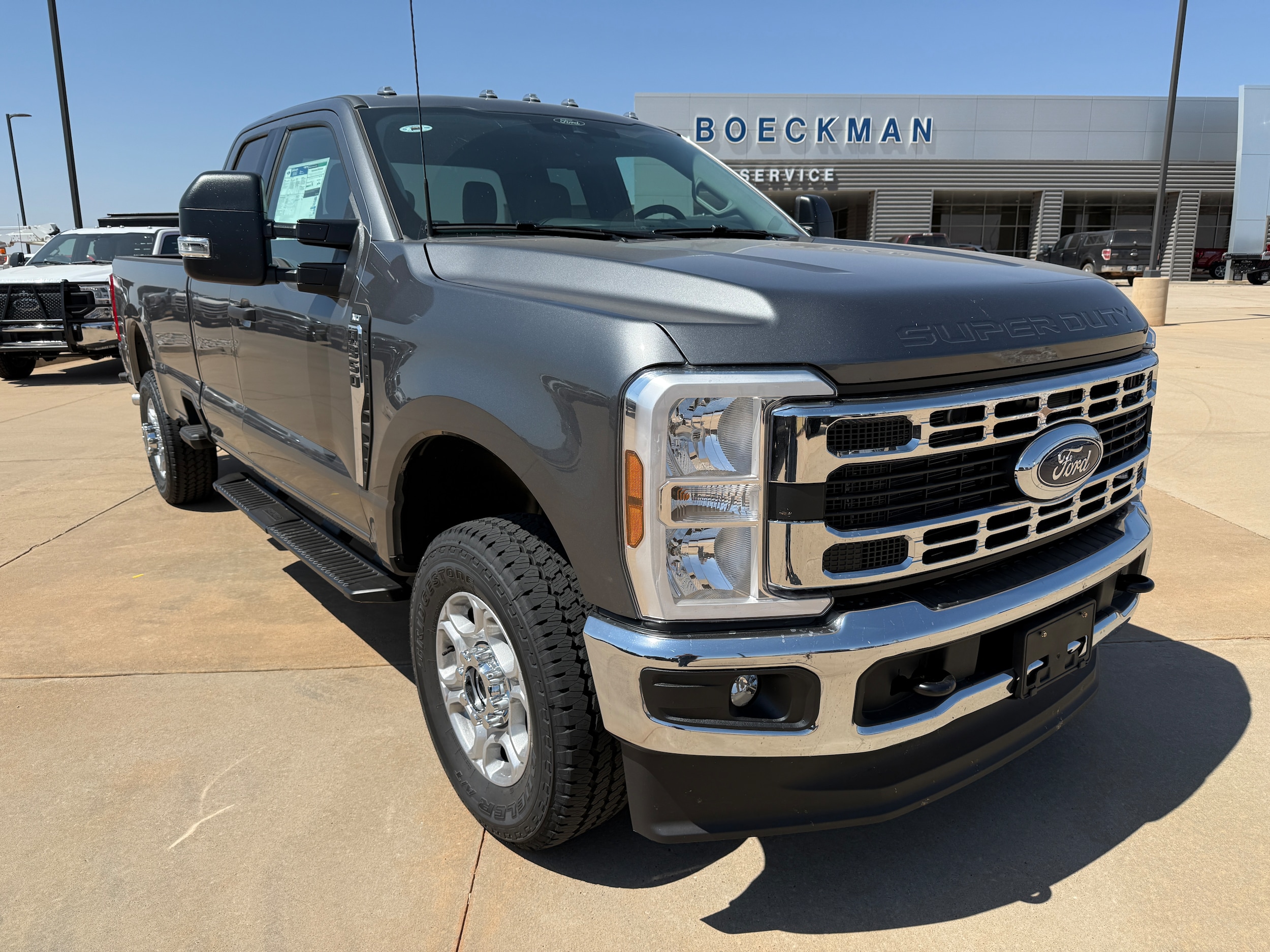 2026 Ford F-350 Super Duty XLT