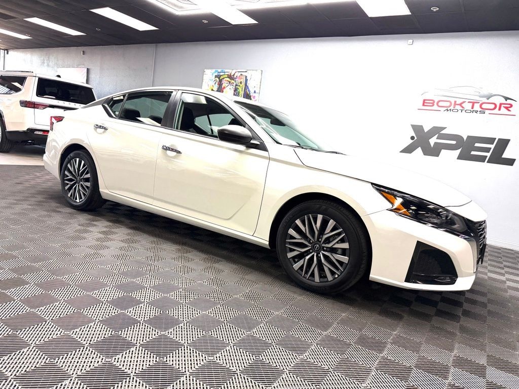 Used 2025 Nissan Altima 2.5 SV Sedan