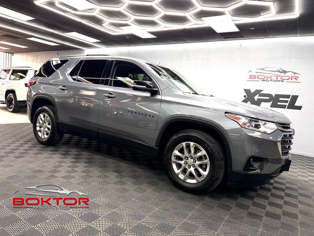 Used 2021 Chevrolet Traverse LT Cloth w/1LT SUV