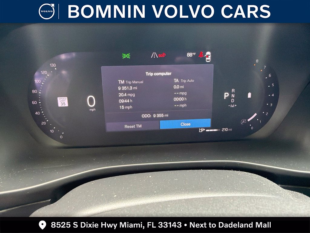 2024 Volvo XC40