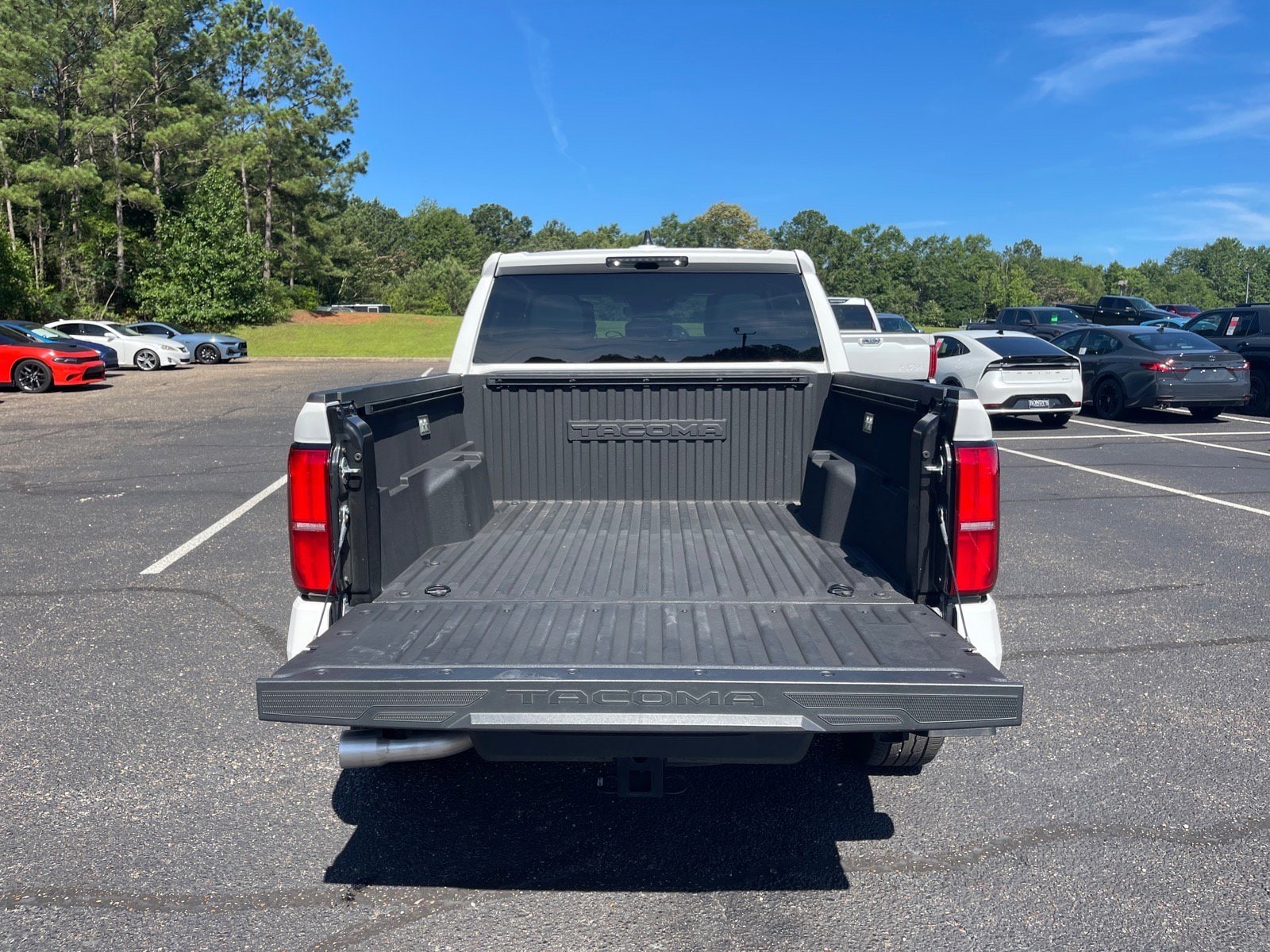 2024 Toyota Tacoma TRD Sport - Photo 16