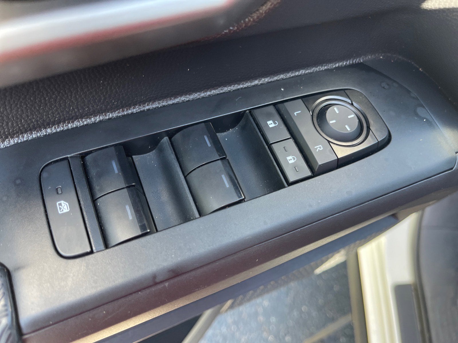 2024 Toyota Tacoma TRD Sport - Photo 8