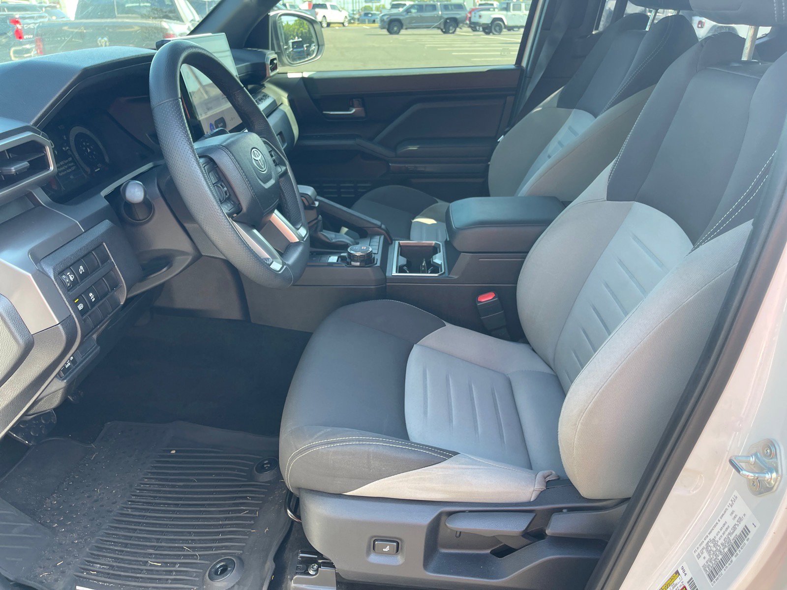 2024 Toyota Tacoma TRD Sport - Photo 10