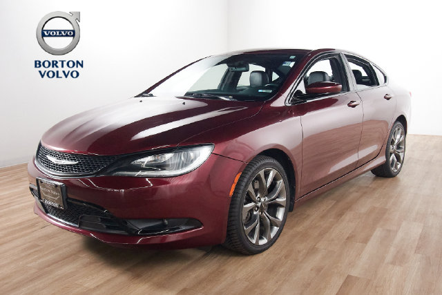 2016 Chrysler 200 S
