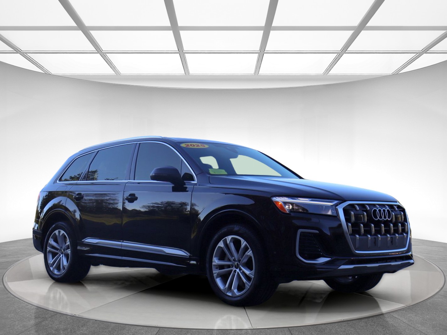 Used 2025 Audi Q7 45 Premium SUV