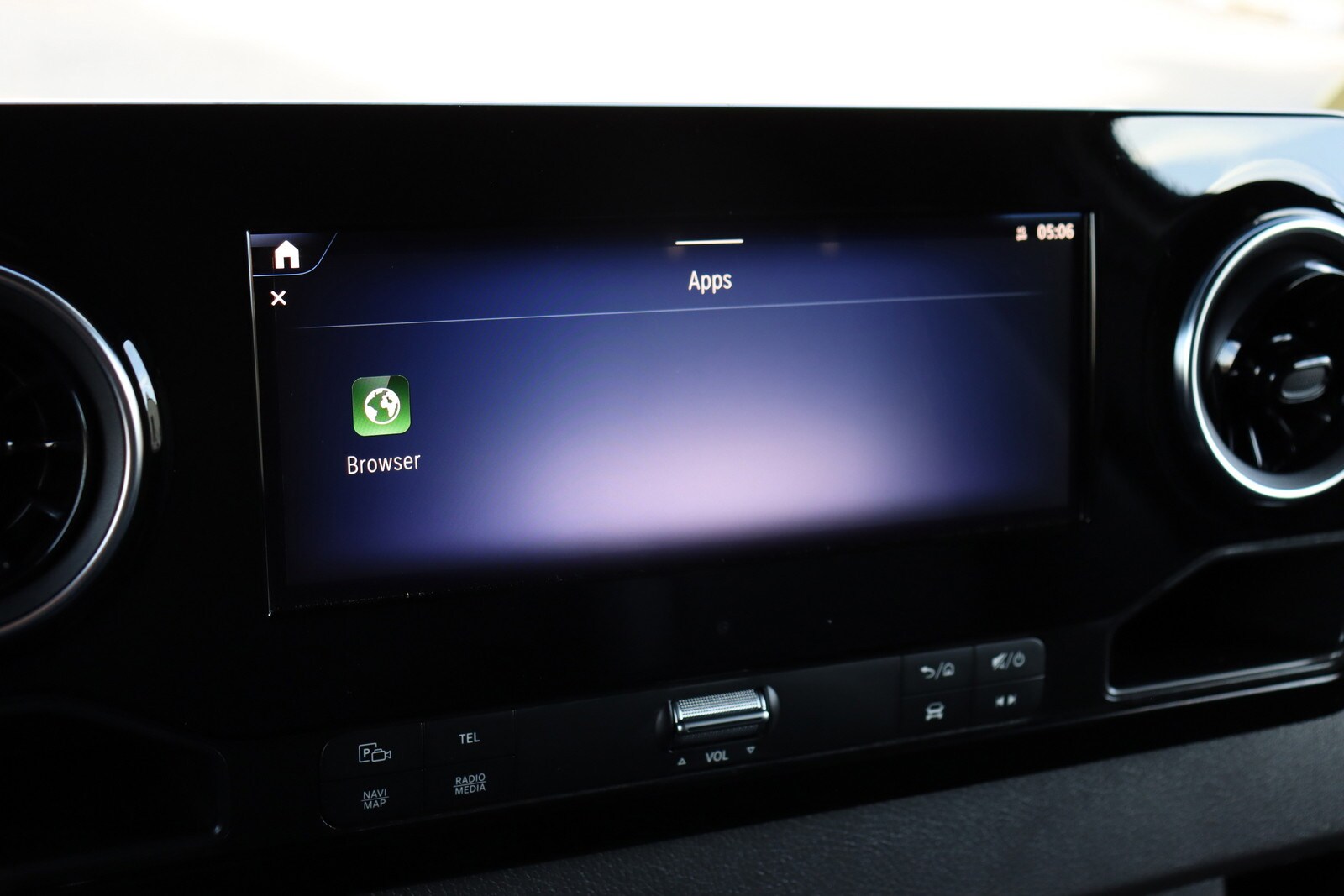 2024 Mercedes-Benz eSprinter Cargo Van Base - Photo 34