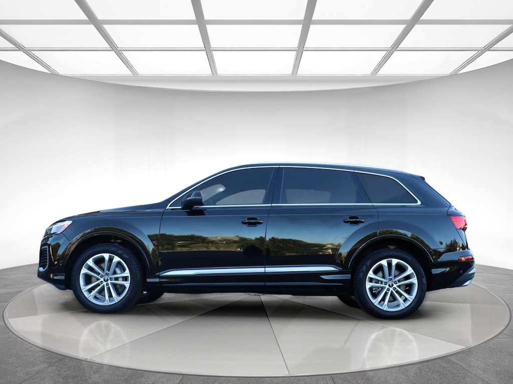 Used 2025 Audi Q7 45 Premium SUV
