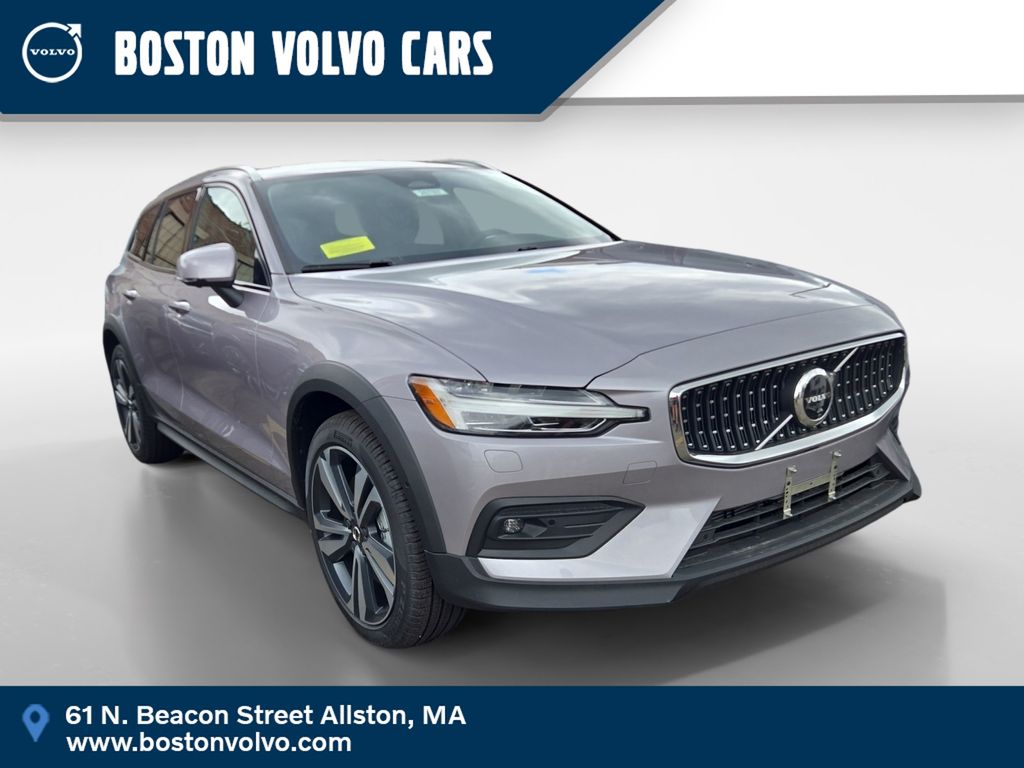 2026 Volvo V60 Cross Country Plus