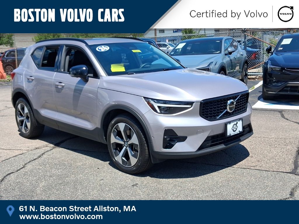 2026 Volvo XC40