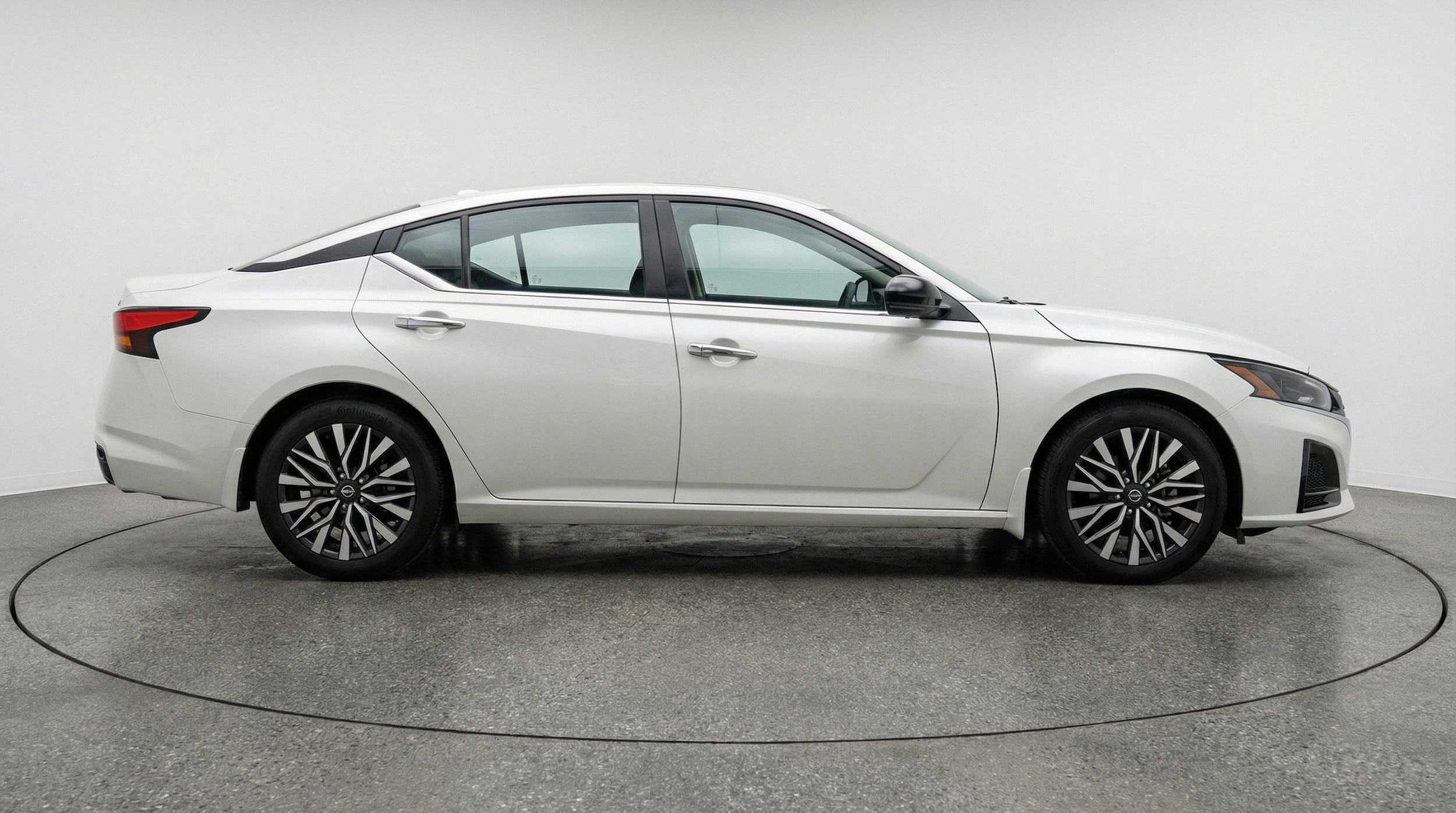 Thumbnail: 2025 Nissan Altima - 10