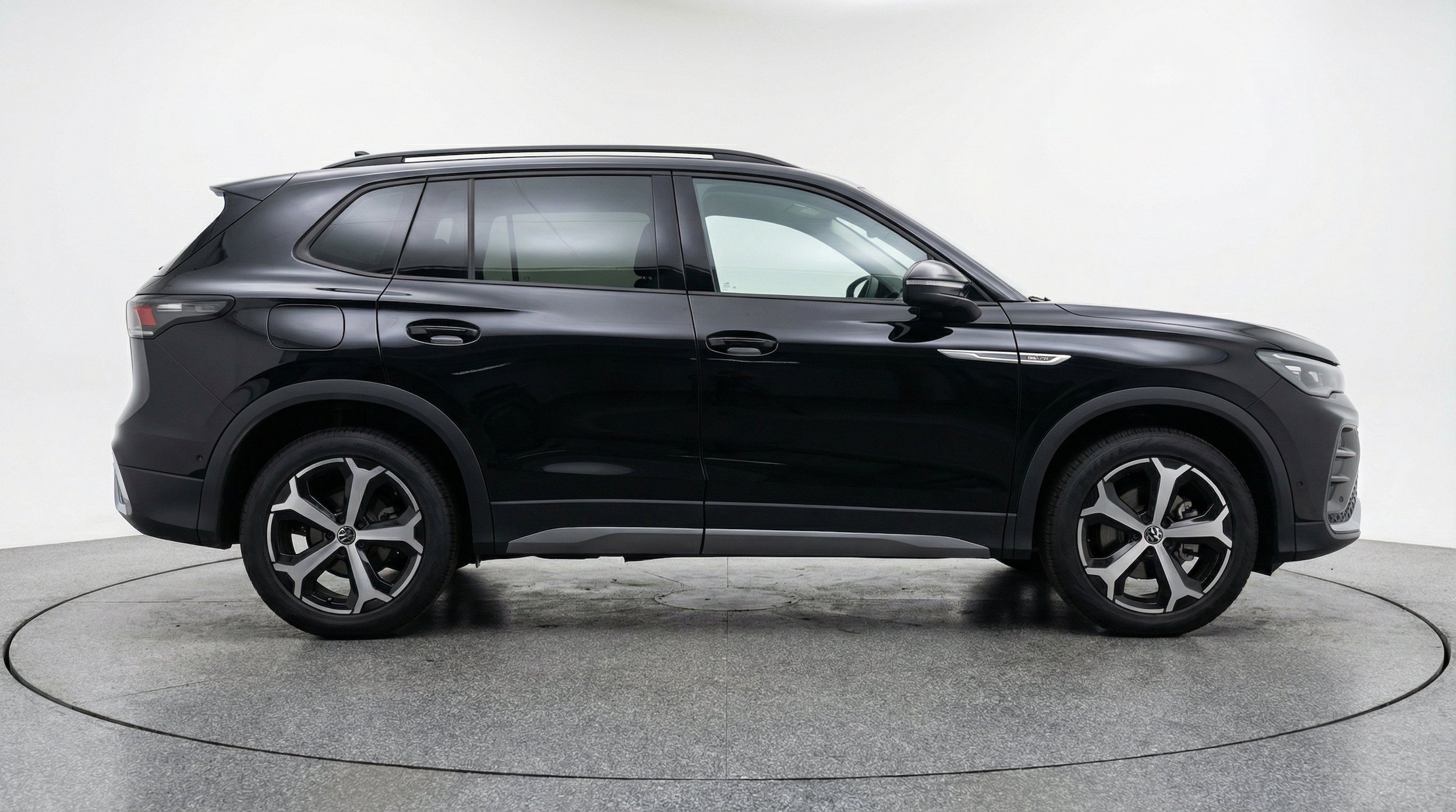 Thumbnail: 2026 Volkswagen Tiguan - 10