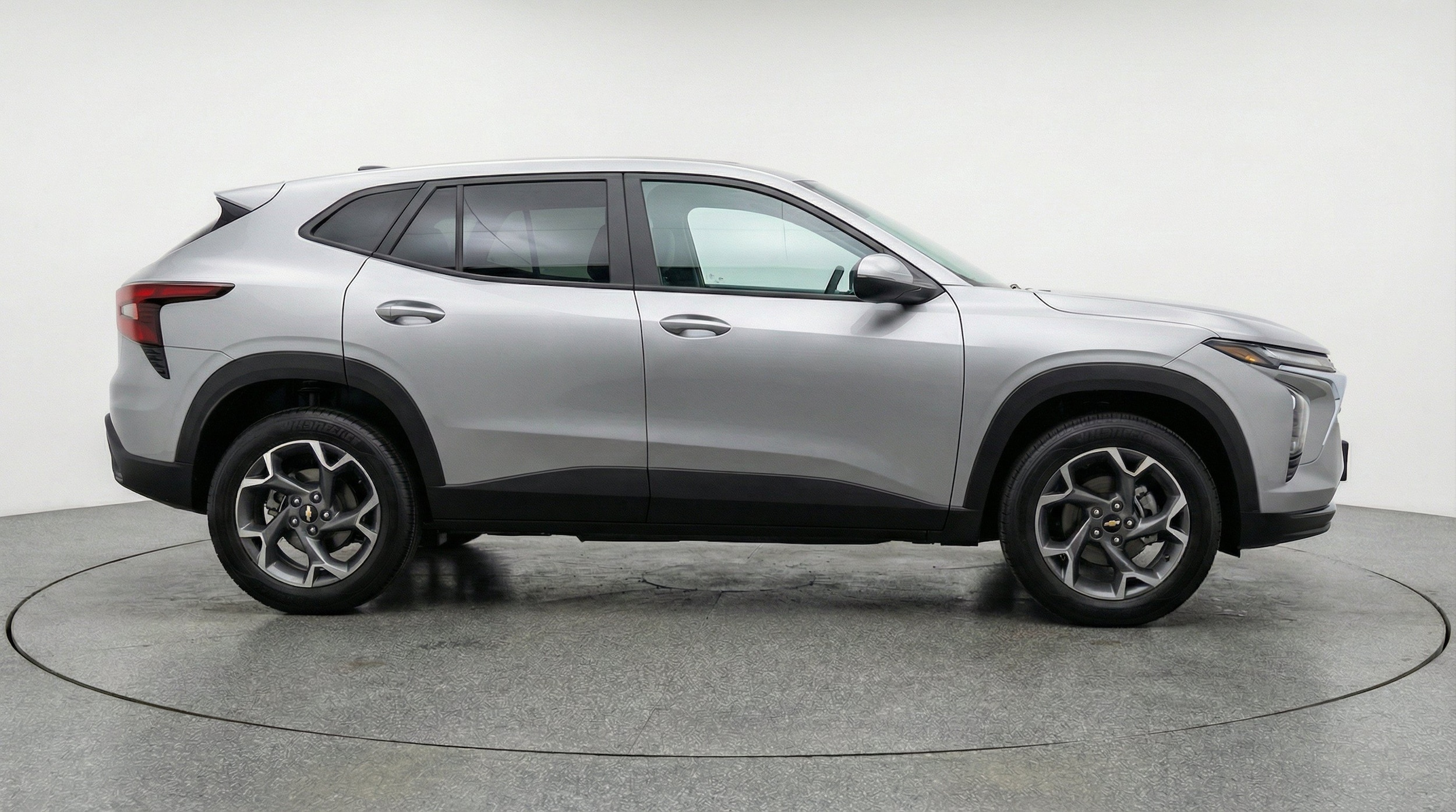 Thumbnail: 2025 Chevrolet Trax - 10