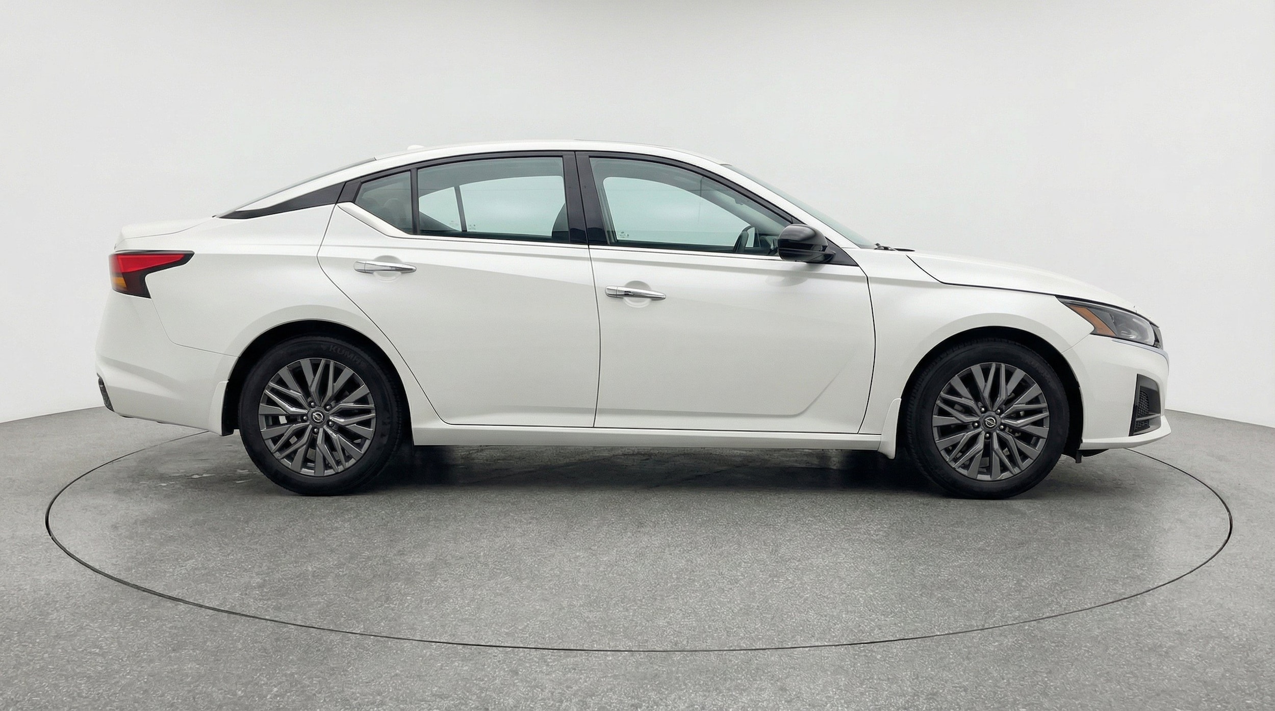 Thumbnail: 2025 Nissan Altima - 10