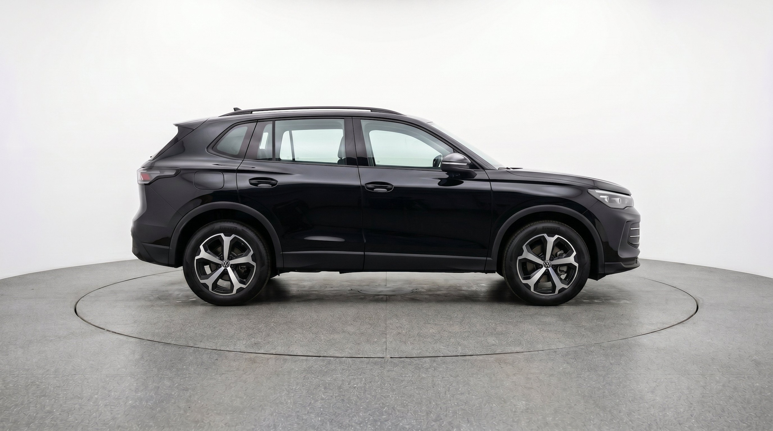 Thumbnail: 2026 Volkswagen Tiguan - 10