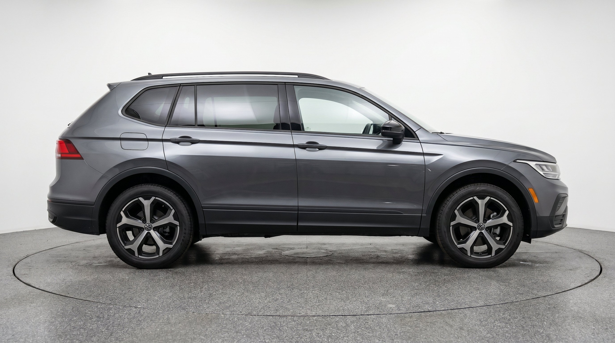 Thumbnail: 2026 Volkswagen Tiguan - 10