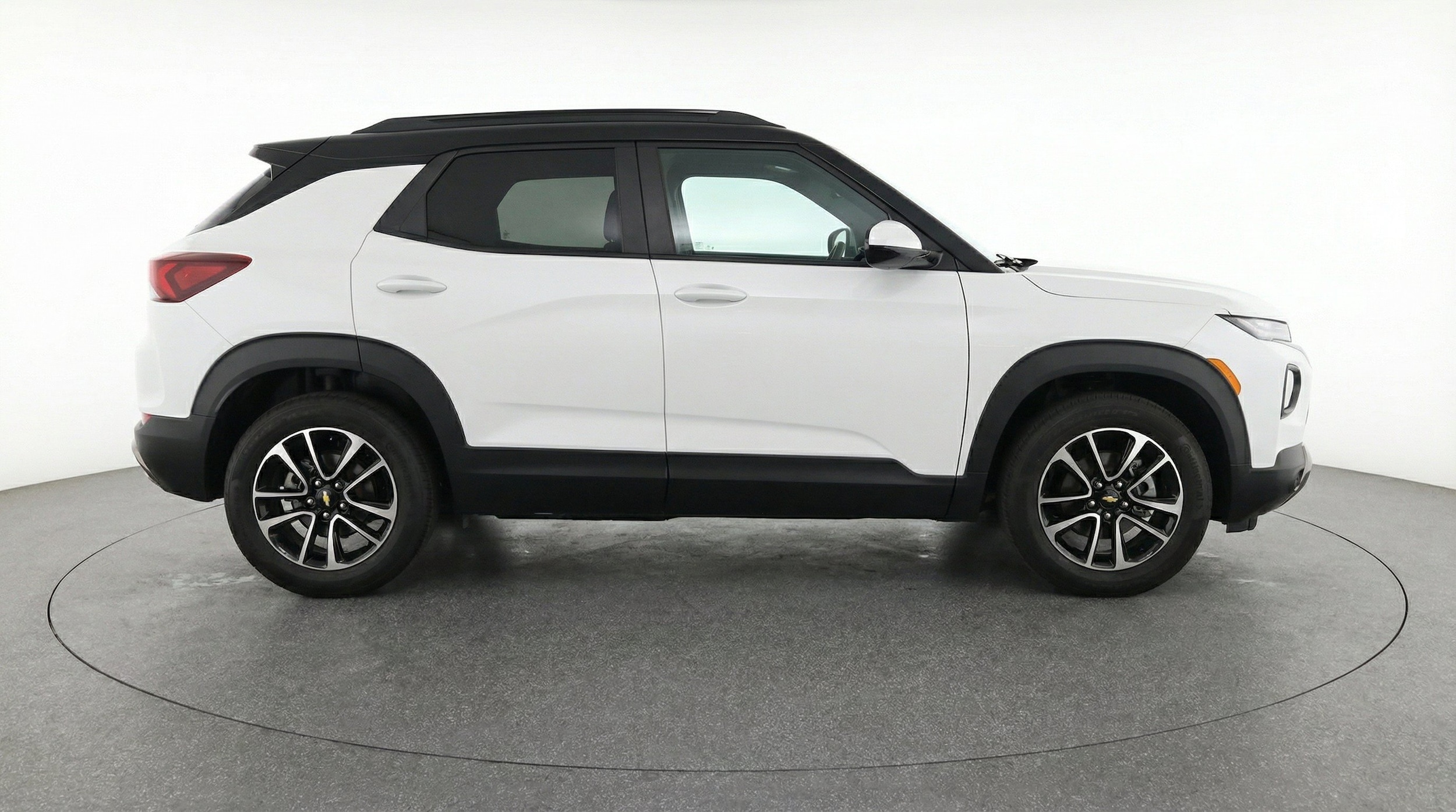 Thumbnail: 2025 Chevrolet TrailBlazer - 10