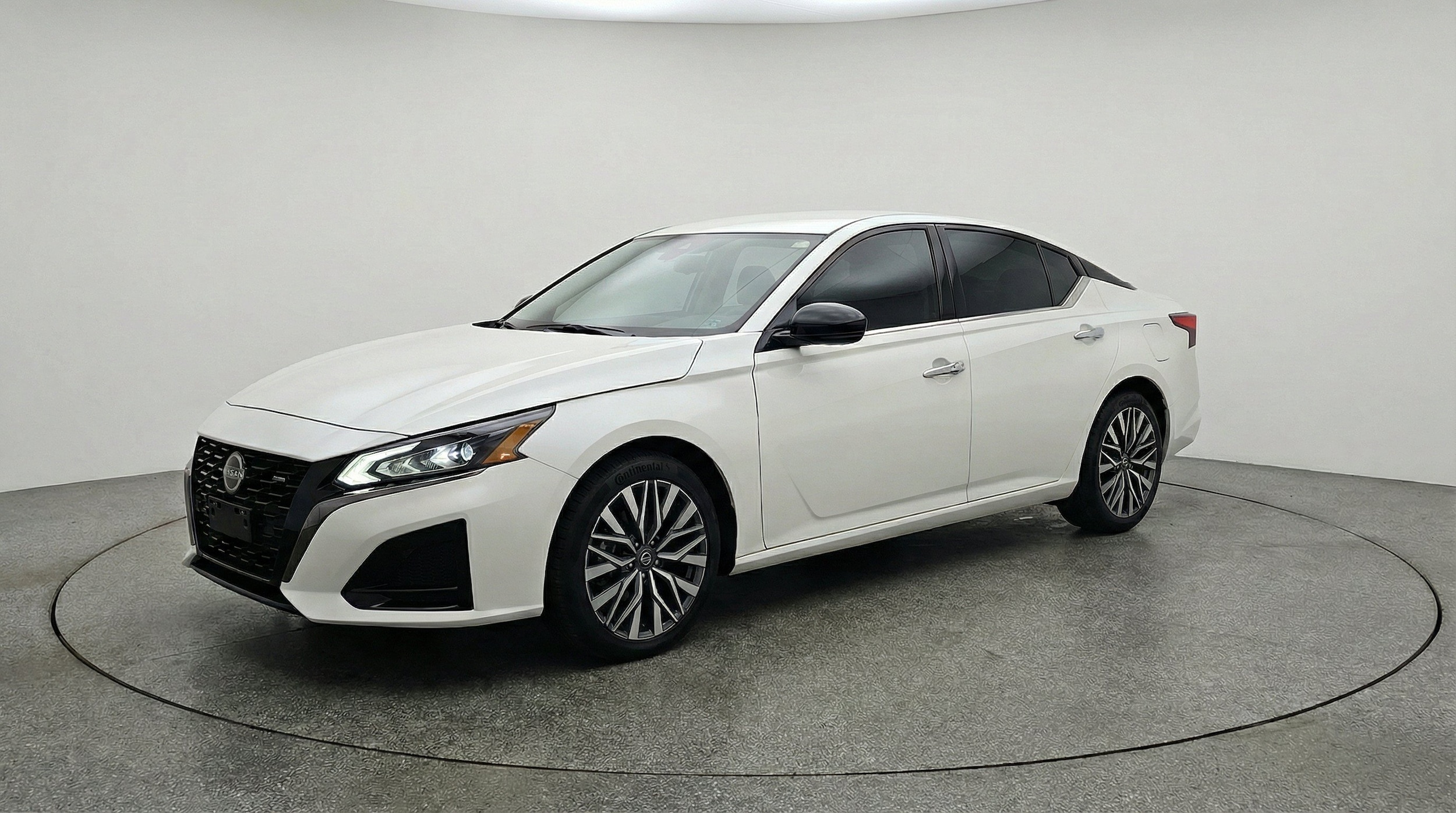 Thumbnail: 2025 Nissan Altima - 3