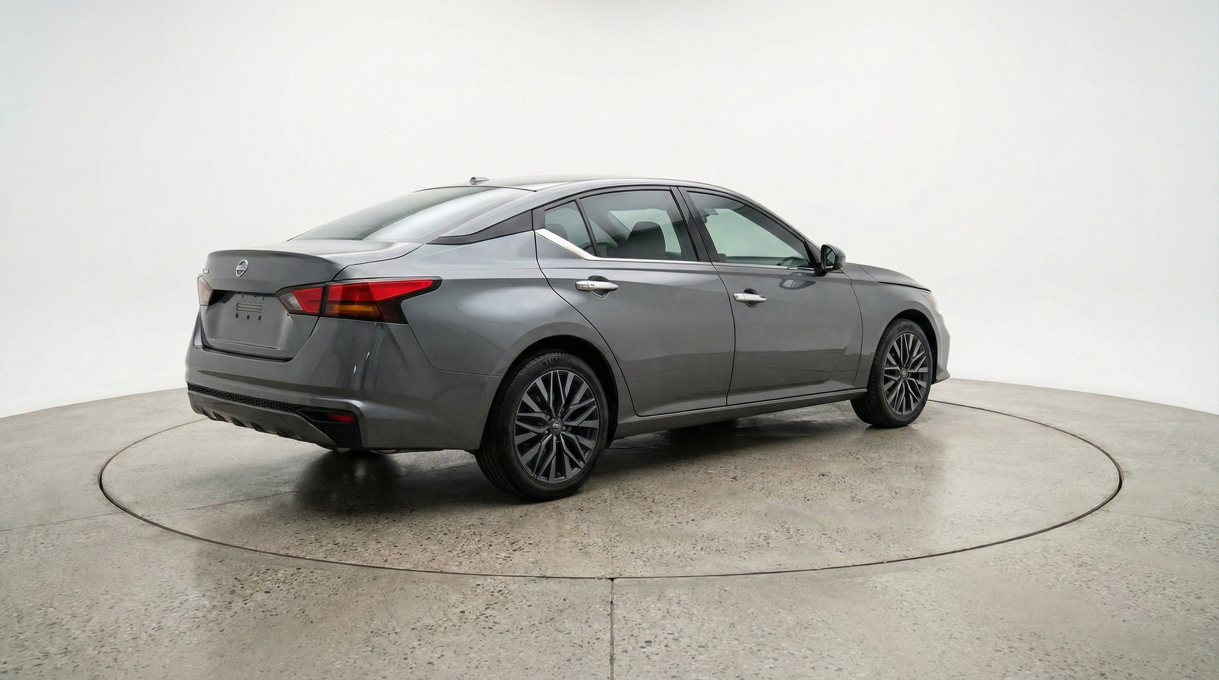 Thumbnail: 2025 Nissan Altima - 9