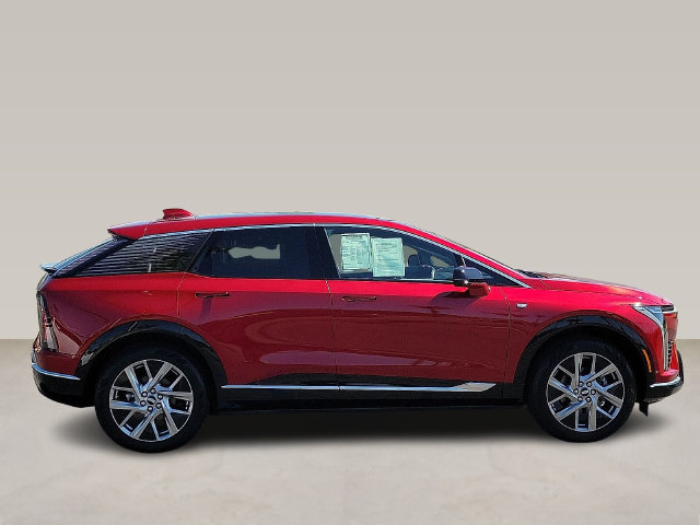 Used 2026 CADILLAC OPTIQ Luxury SUV
