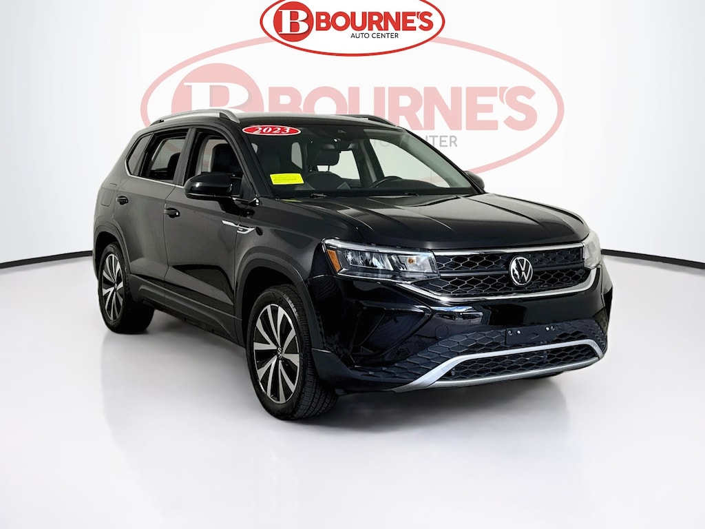 Used 2023 Volkswagen Taos 1.5T SE 4MOTION w/Heated Seats SUV