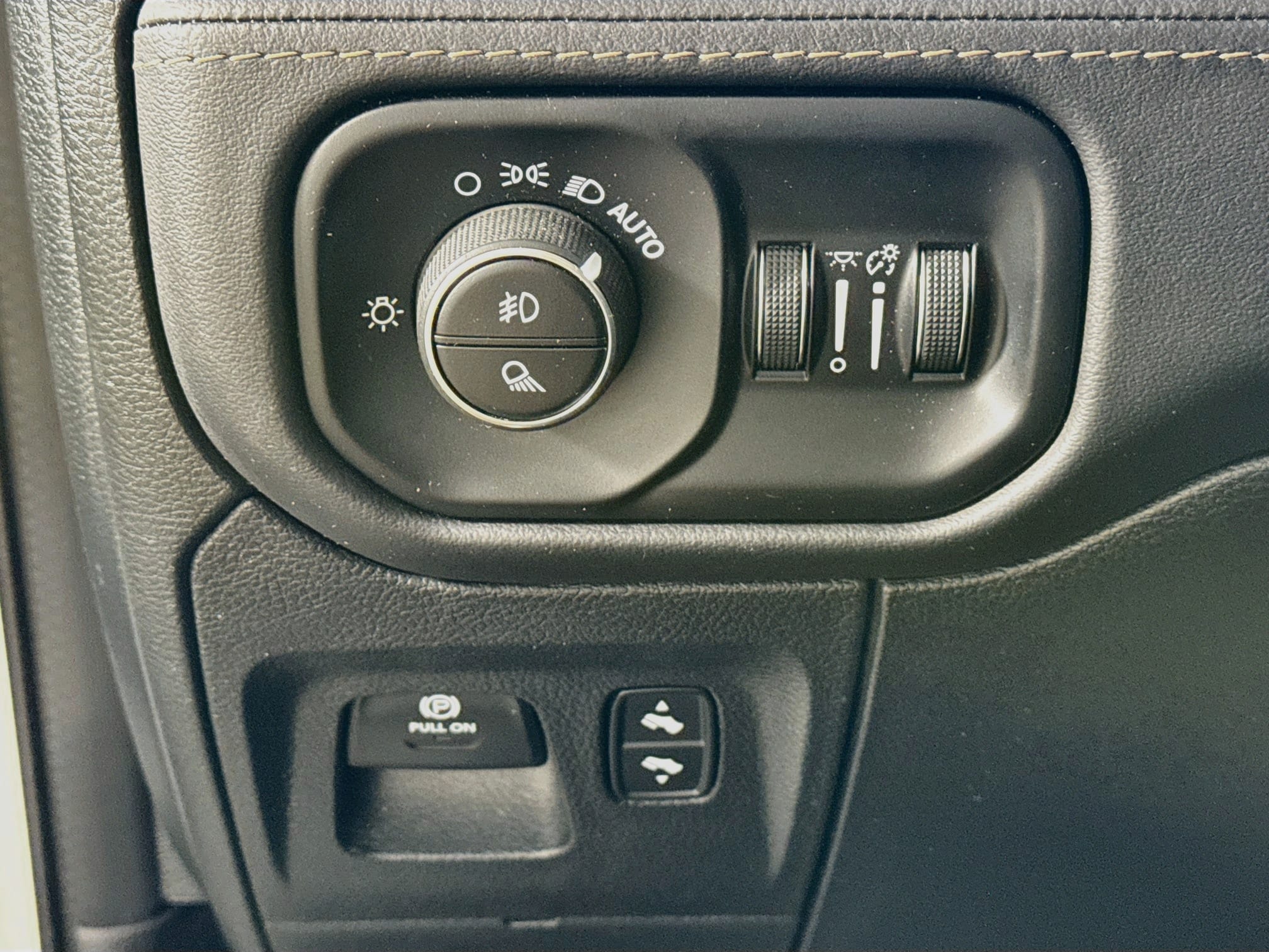 2024 RAM Ram 1500 Pickup TRX - Photo 16