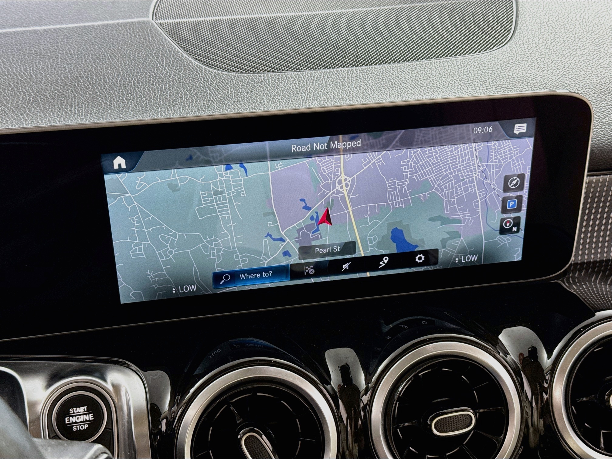 Used 2020 Mercedes-Benz GLB 250 4MATIC w/Navigation,Heated Leather,Pano Sunroof SUV