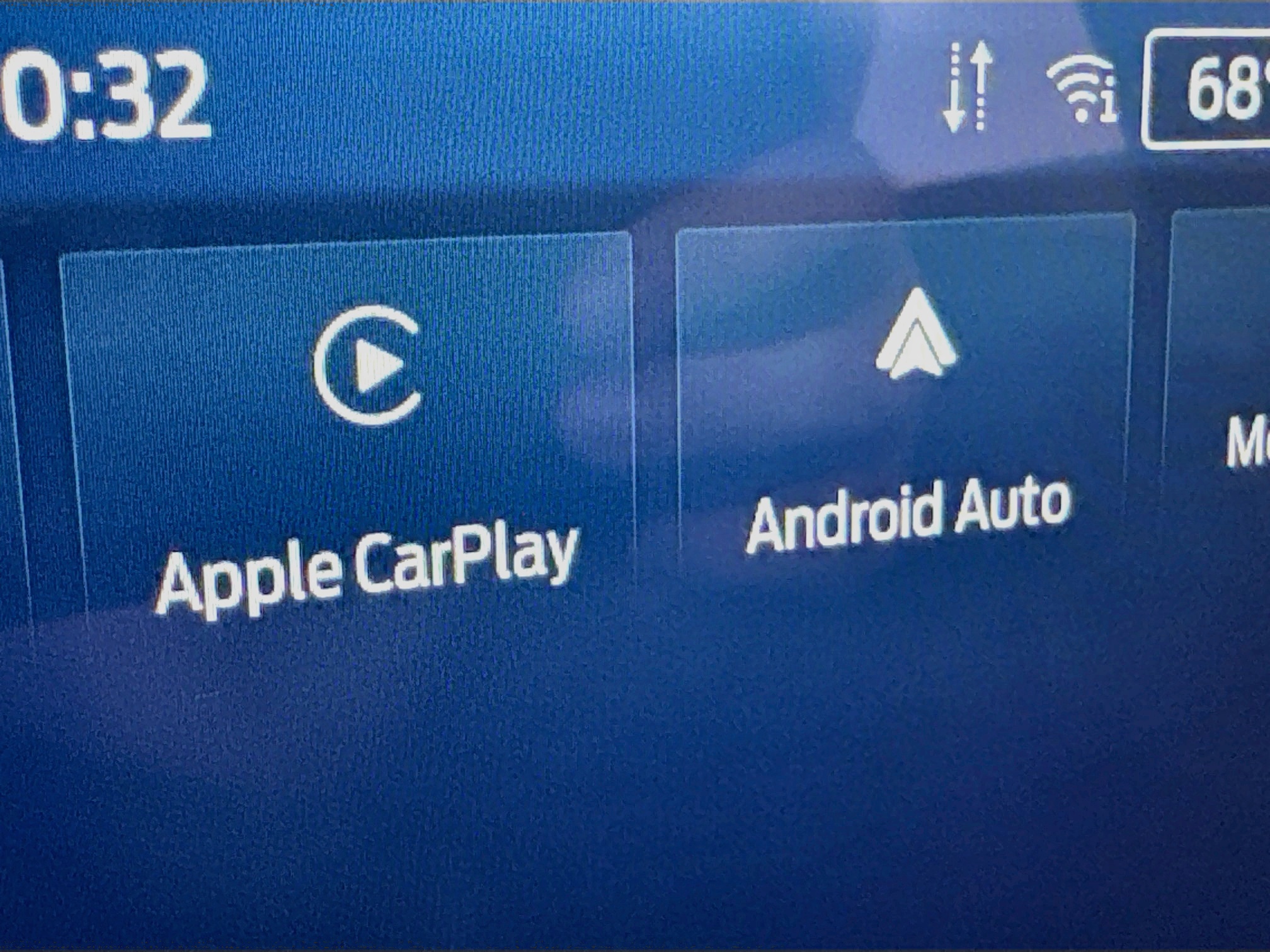 Used 2025 Ford Escape ST-Line AWD w/Android Auto & Apple Carplay SUV