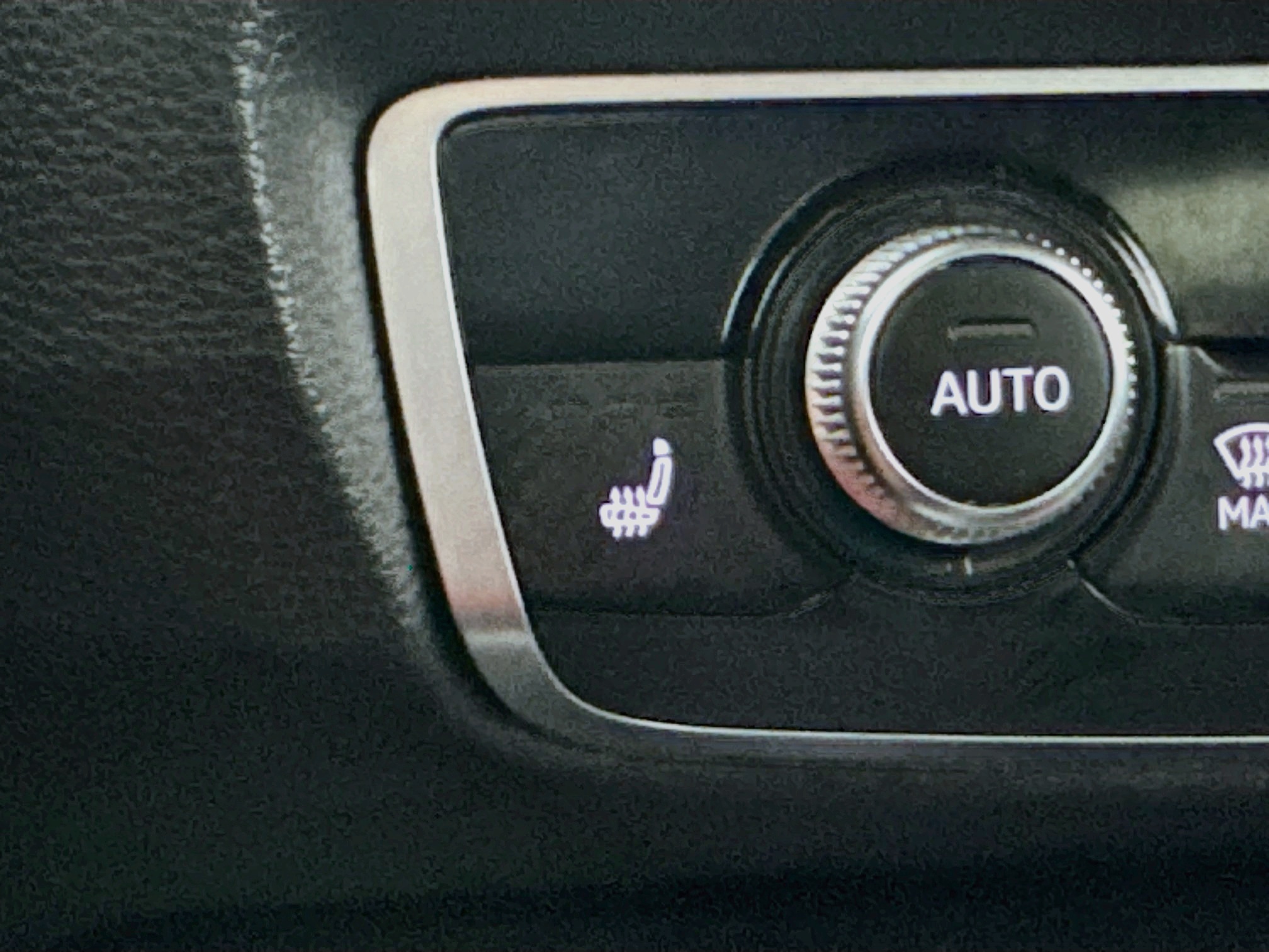 Used 2023 Audi Q3 40 Premium quattro w/Heated Leather,Pano Sunroof SUV
