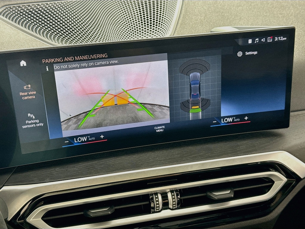Used 2024 BMW 330e Premium xDrive w/Navigation,Leather,Pano Sunroof Sedan