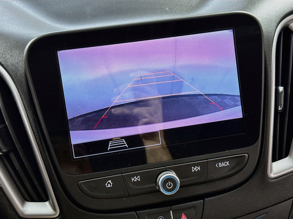 Used 2022 Chevrolet Malibu LS w/Android Auto & Apple Carplay Sedan