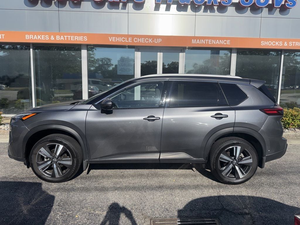 Used 2025 Nissan Rogue SL SUV