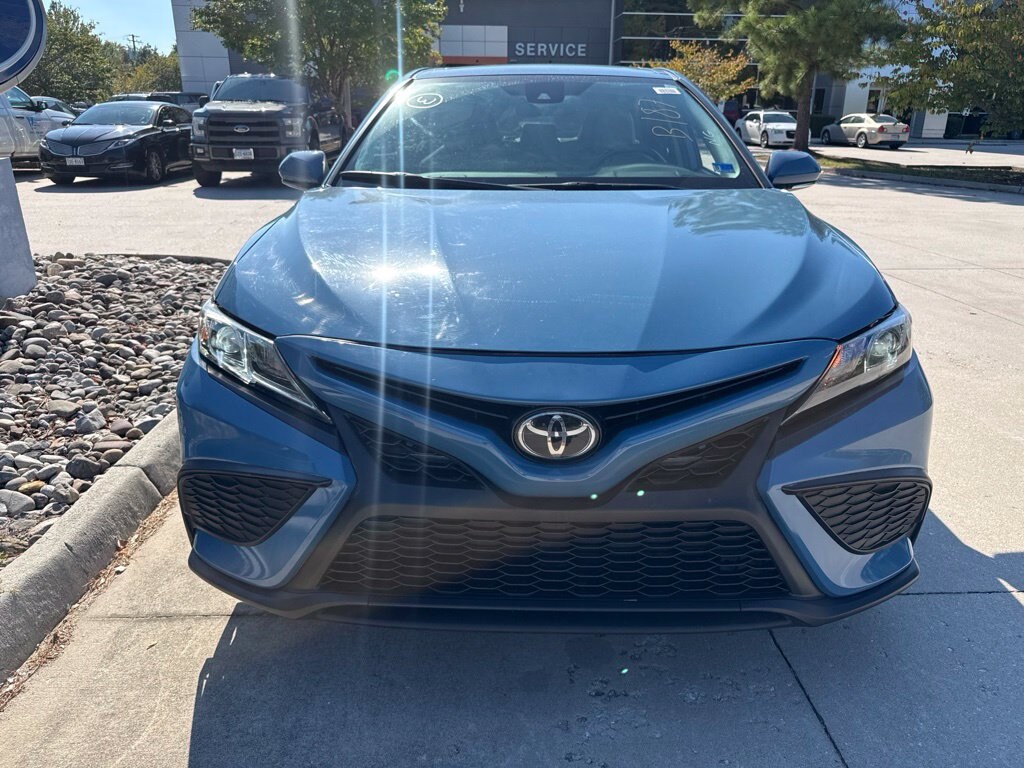 Used 2023 Toyota Camry SE Sedan