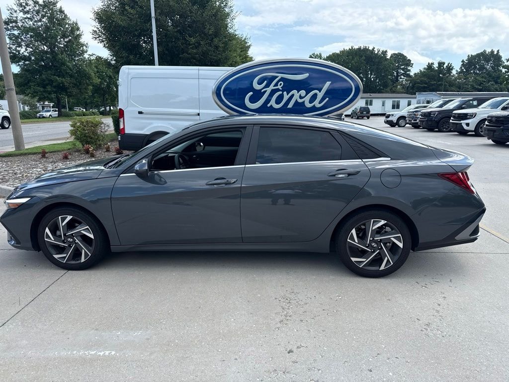 Used 2024 Hyundai Elantra SEL Sedan
