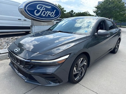 2024 Hyundai Elantra SEL Sedan