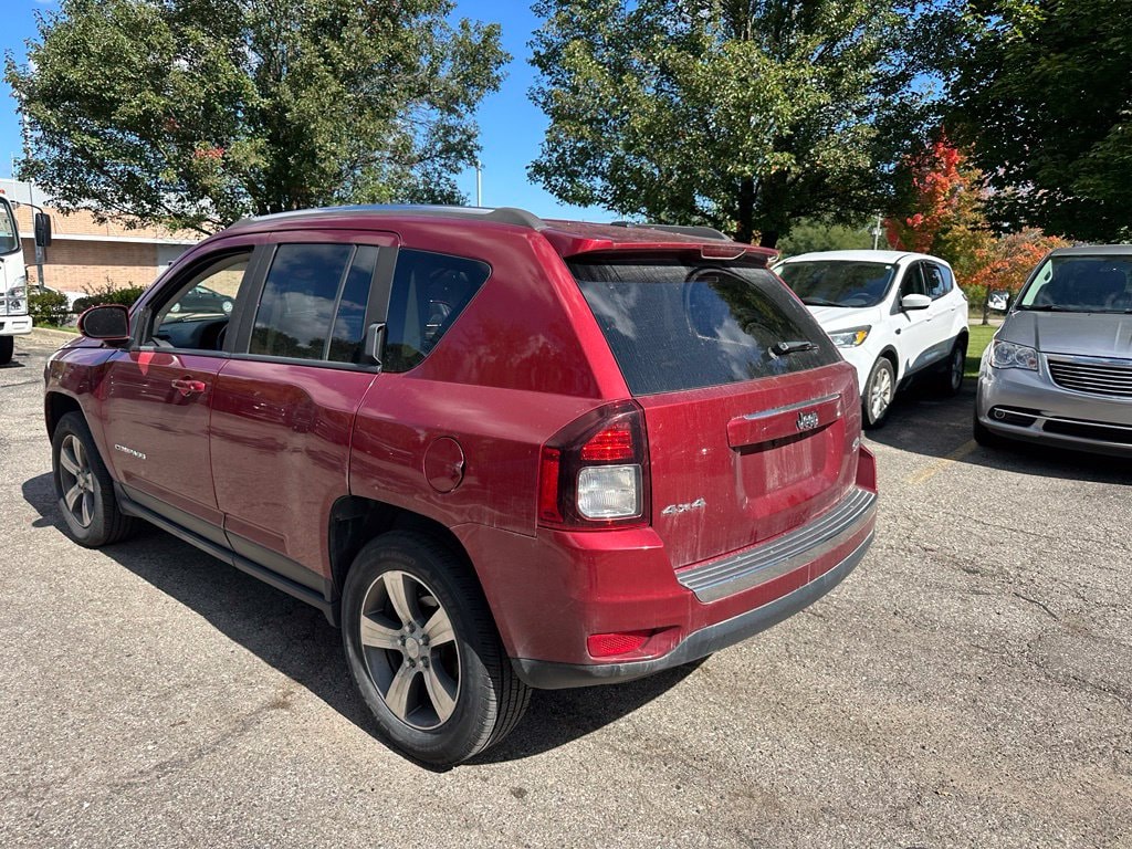 Used 2017 Jeep Compass Latitude 4x4 SUV